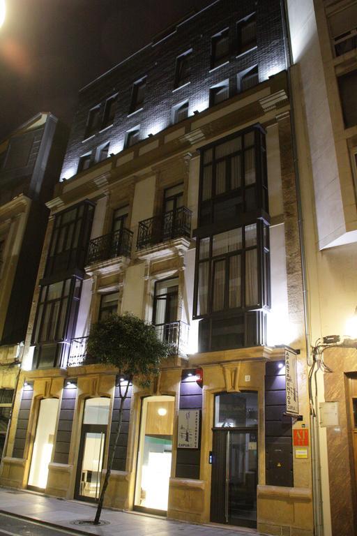 Apartamentos Capua Gijón Esterno foto